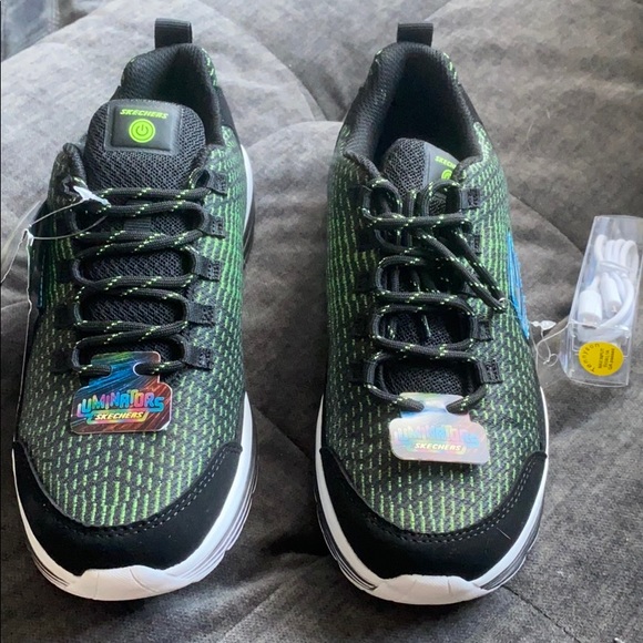skechers illuminator sneakers